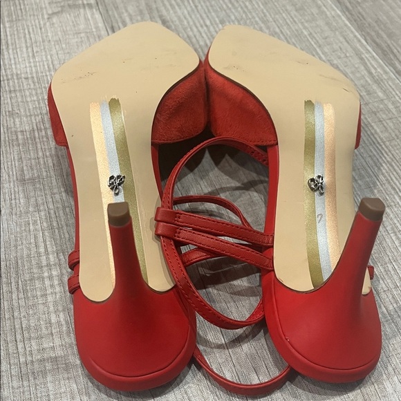 Sam Edelman Scarlet Red Heels - Picture 6 of 9